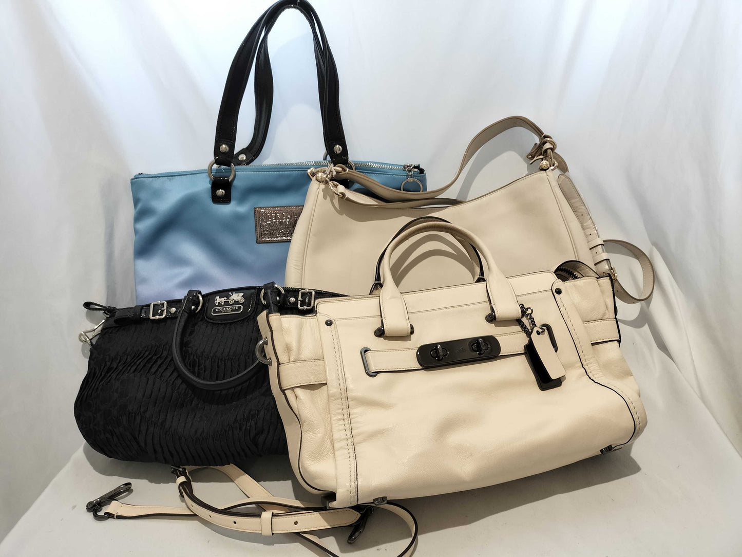 COACH 4-piece handbag