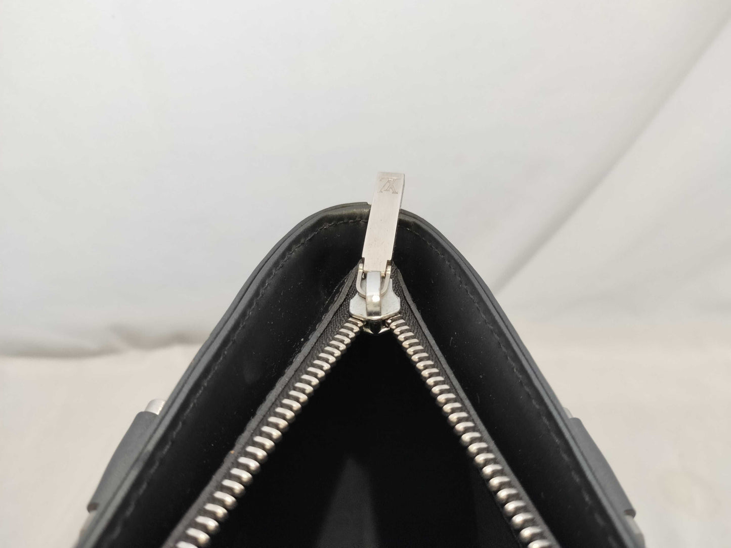 LOUIS VUITTON Monogram Matte Line Stockton Handbag