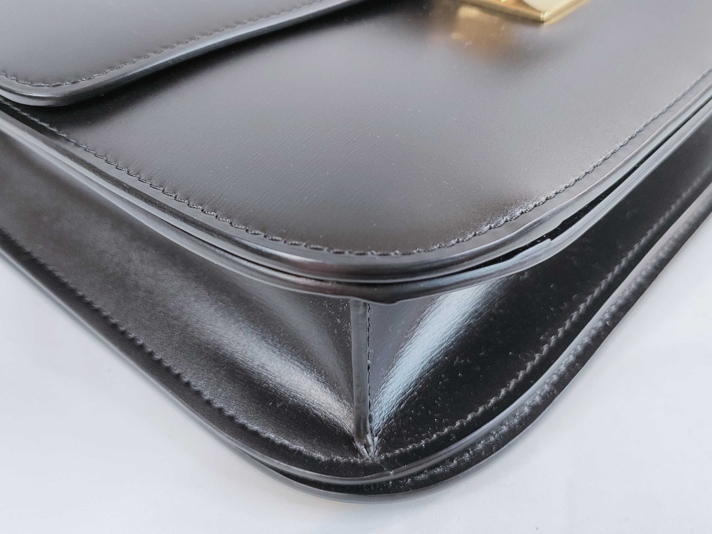 CELINE Classic Box Medium Calfskin Handbag