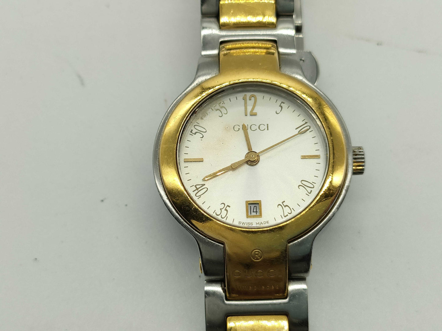 GUCCI 8900L Women's Watch