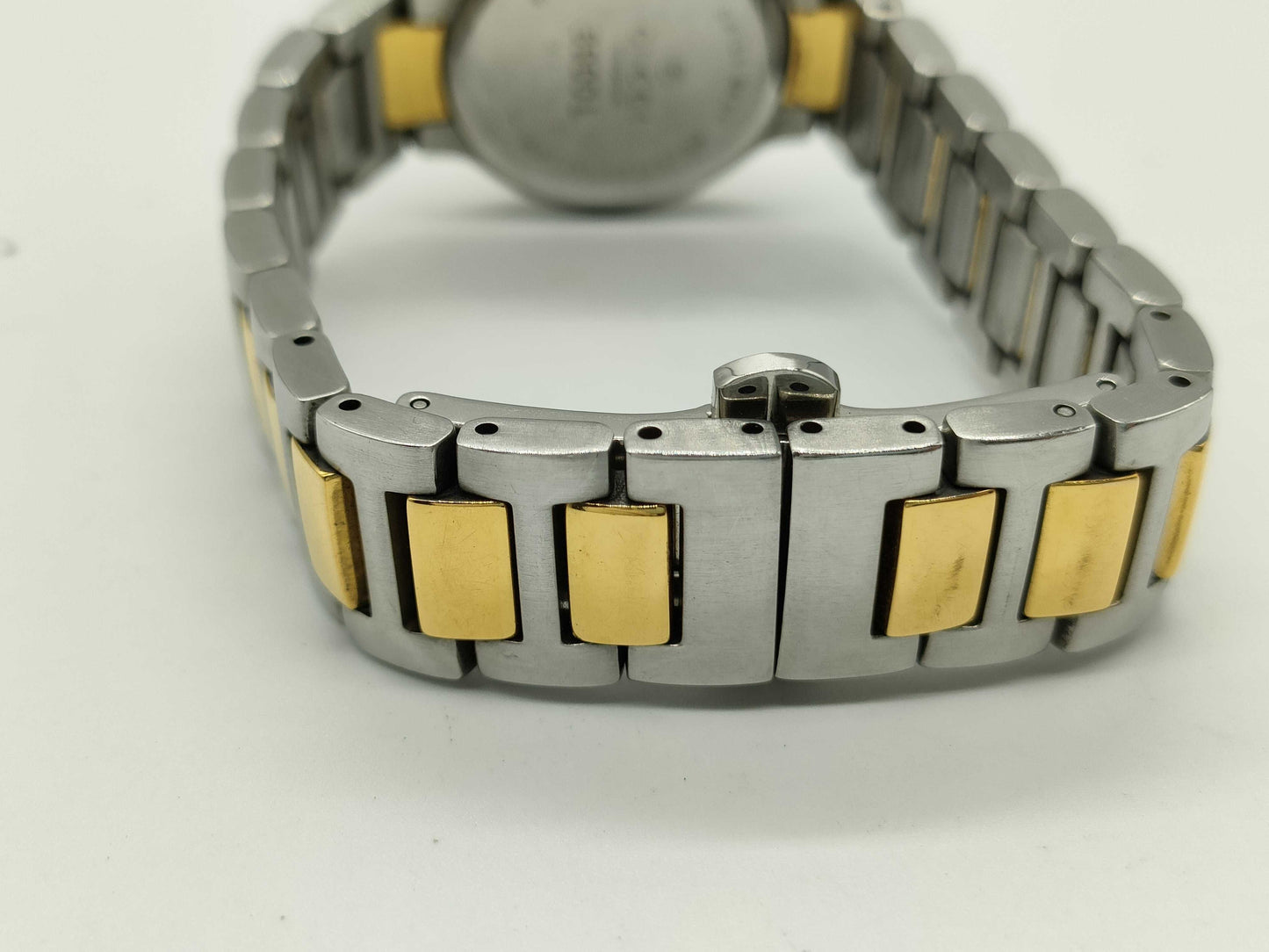 GUCCI 8900L Women's Watch