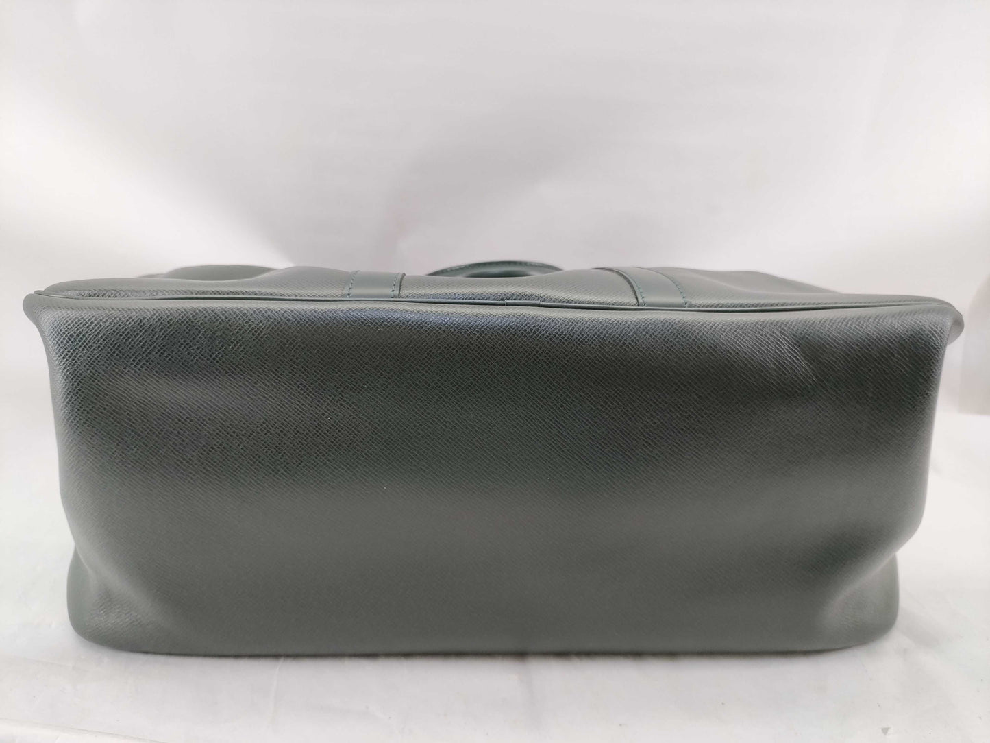 LOUIS VUITTON M30124 Taiga M30114 Kendall GM Handbag