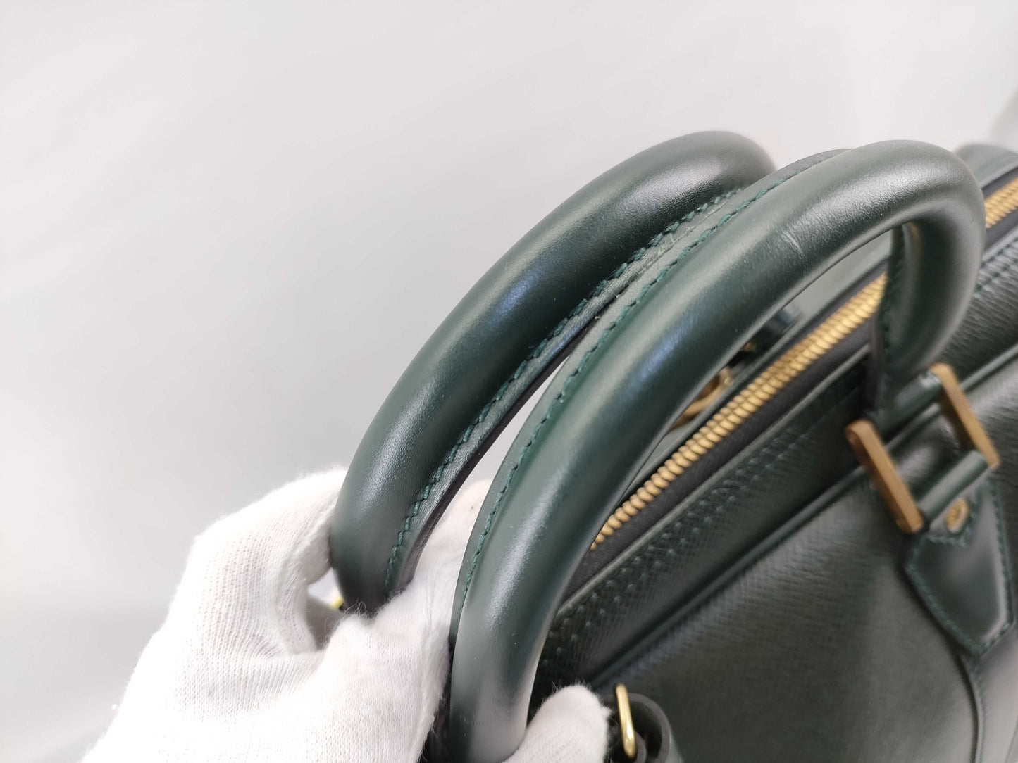 LOUIS VUITTON M30124 Taiga M30114 Kendall GM Handbag