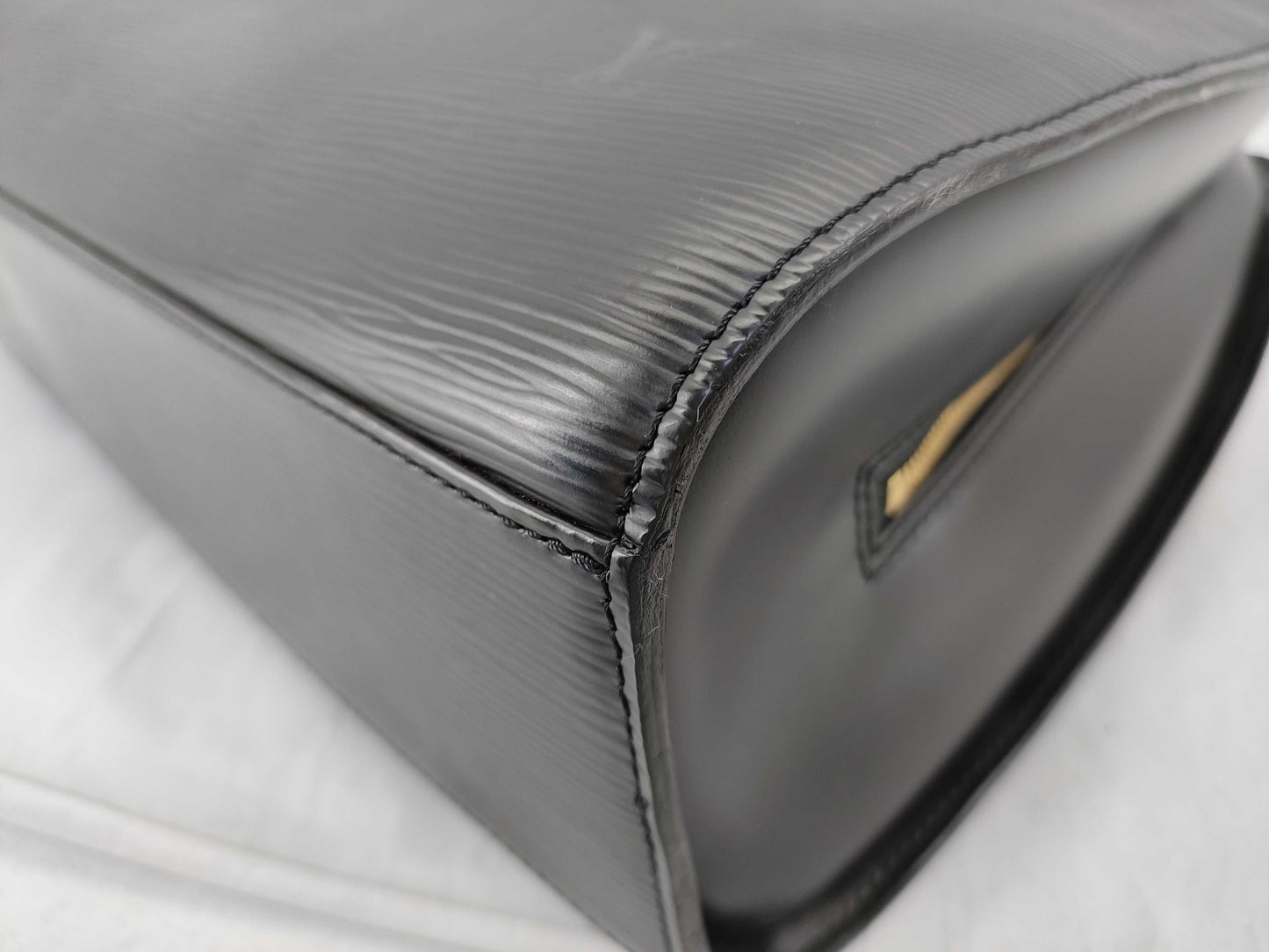 LOUIS VUITTON M54512 Epi Sorbonne Handbag