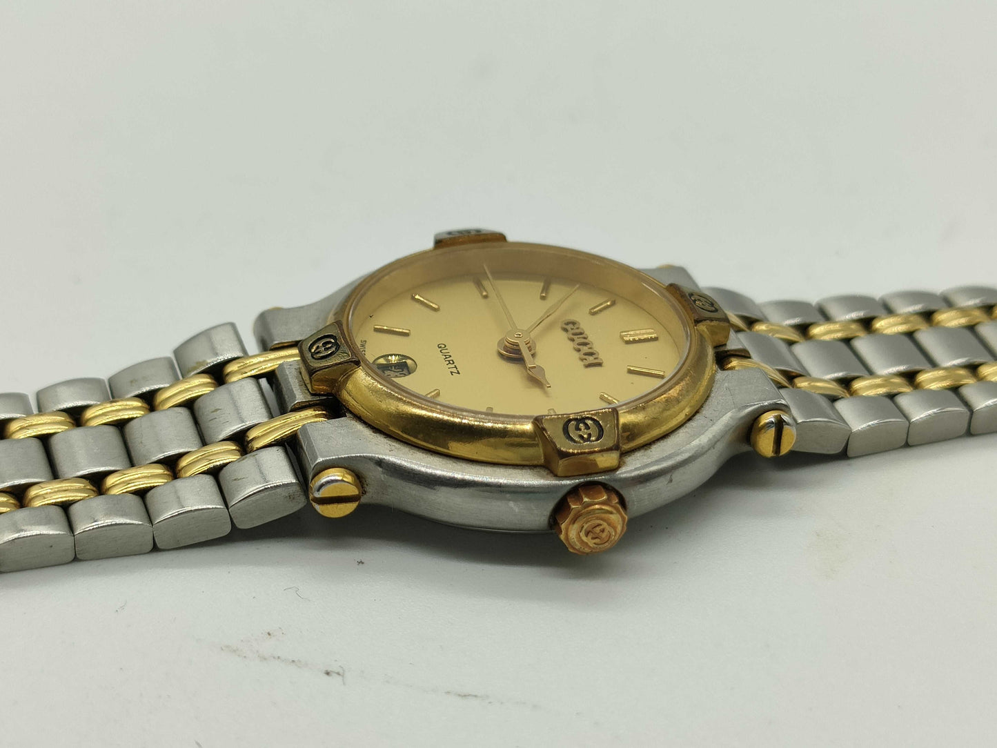 GUCCI 9000L Women's Watch