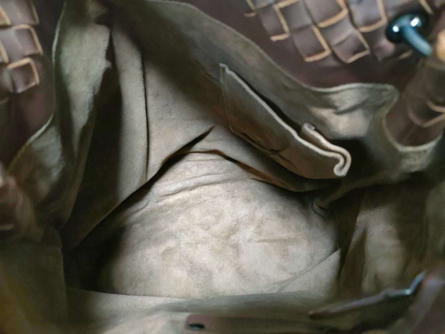 BOTTEGA VENETA Intrecciato Brown/One-Hand/Mirror Broken Handbag