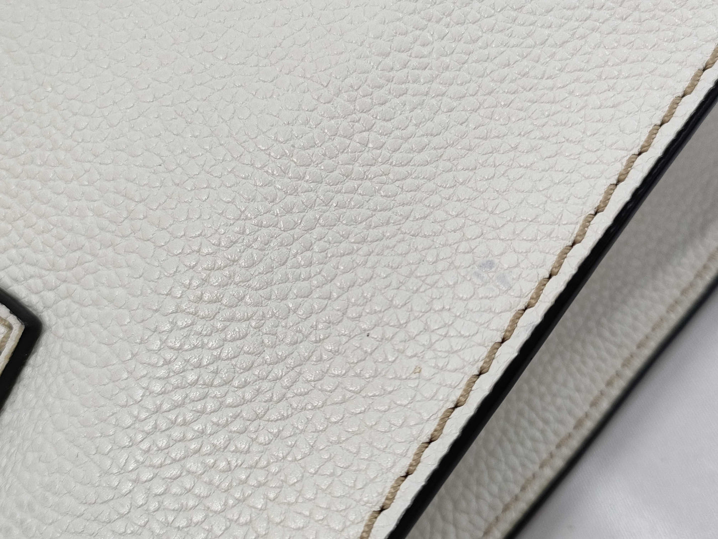 MARC JACOBS Leather 2-Way Tote Bag White Handbag