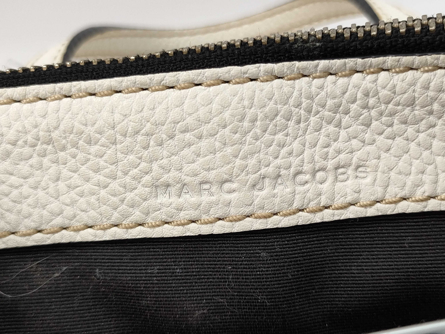 MARC JACOBS Leather 2-Way Tote Bag White Handbag