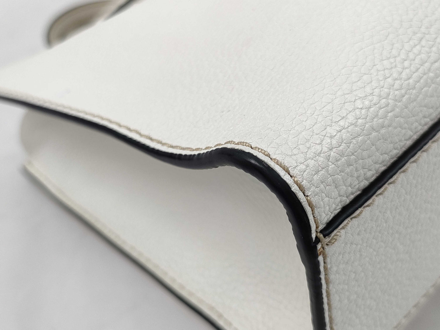 MARC JACOBS Leather 2-Way Tote Bag White Handbag