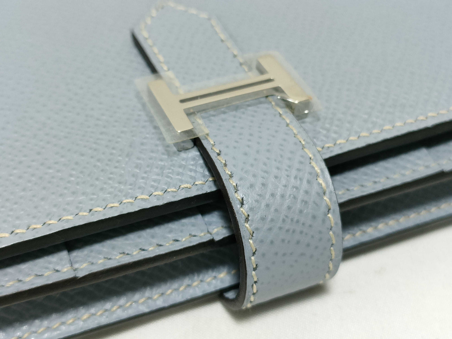 HERMES □Q Bearn Souffle Blue Glacier? Q Wallet