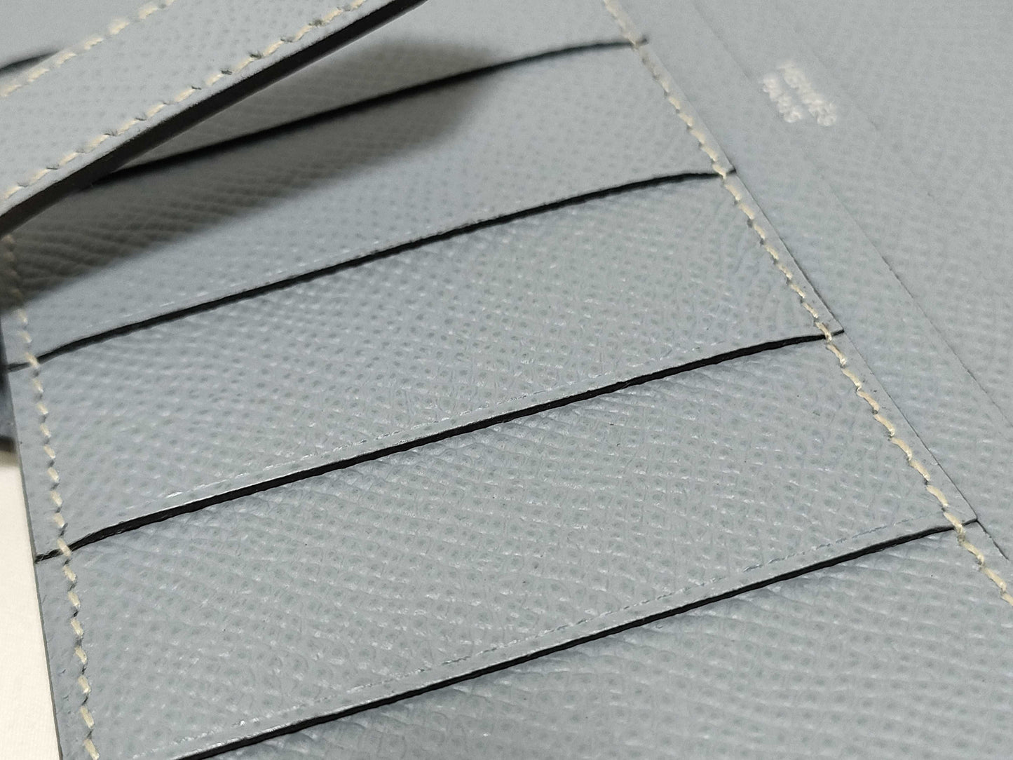 HERMES □Q Bearn Souffle Blue Glacier? Q Wallet