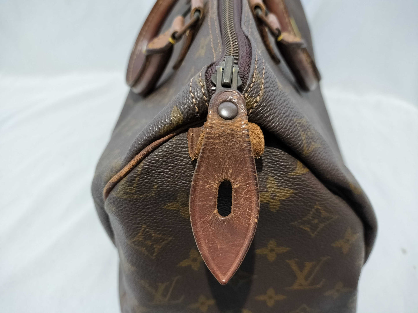 LOUIS VUITTON RFID Unverifiable, Serial Unverifiable, Monogram Old Papillon Handbag with Pouch