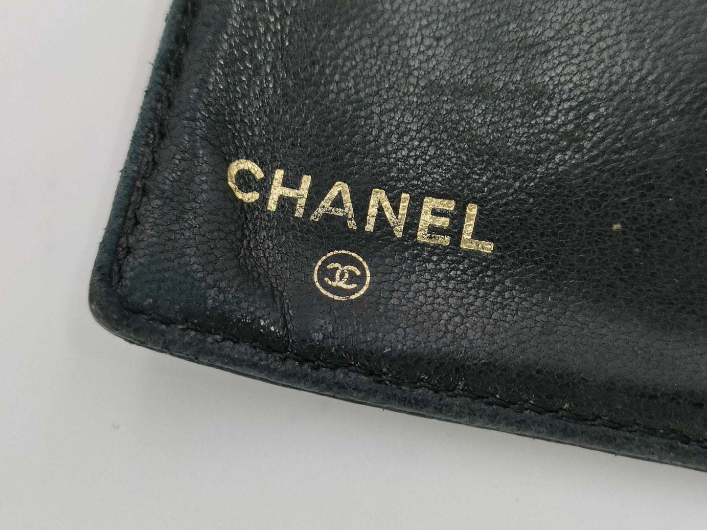 CHANEL Caviar Skin Coco Mark Wallet