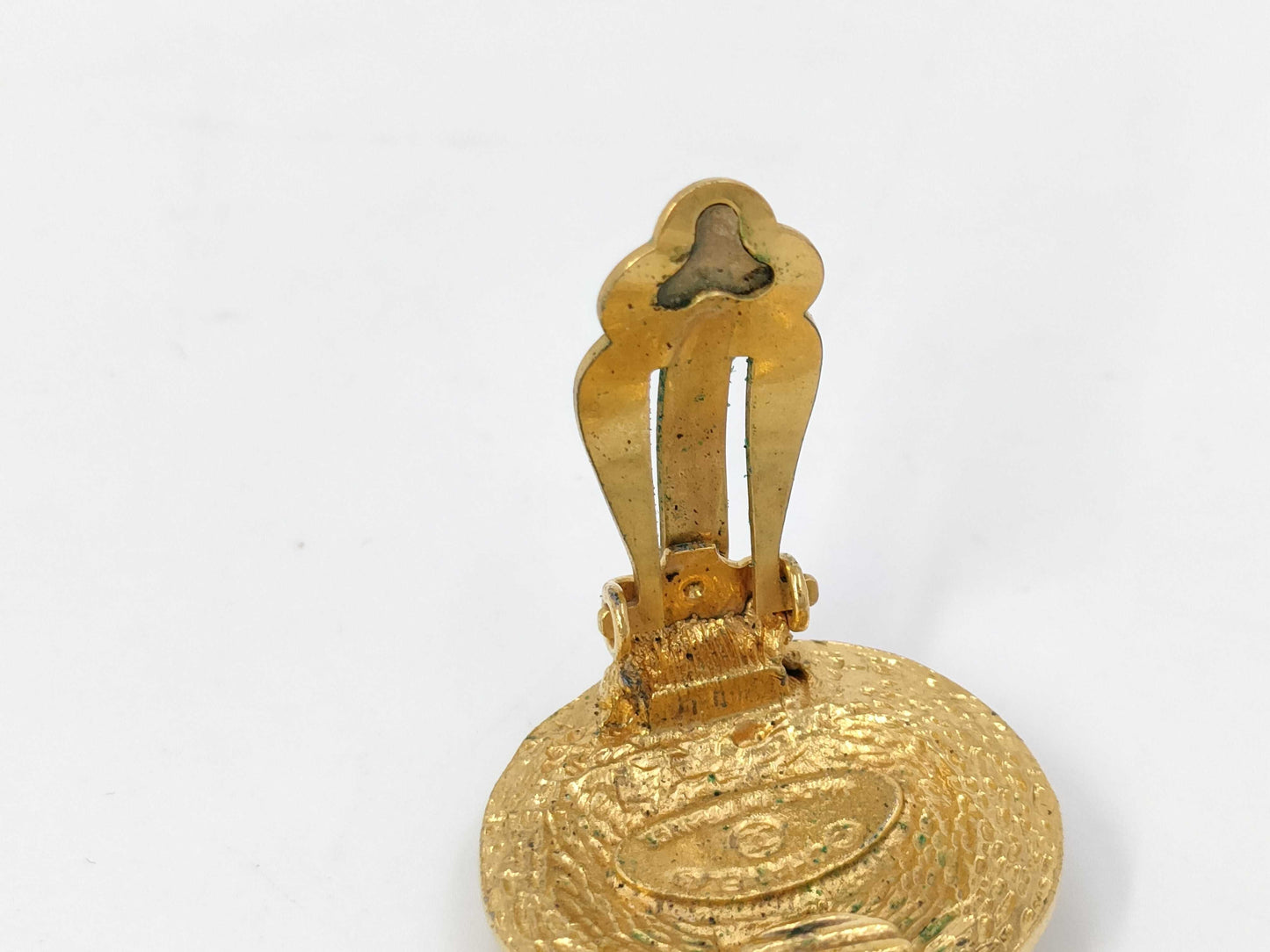 CHANEL Coco Round Vintage Earrings