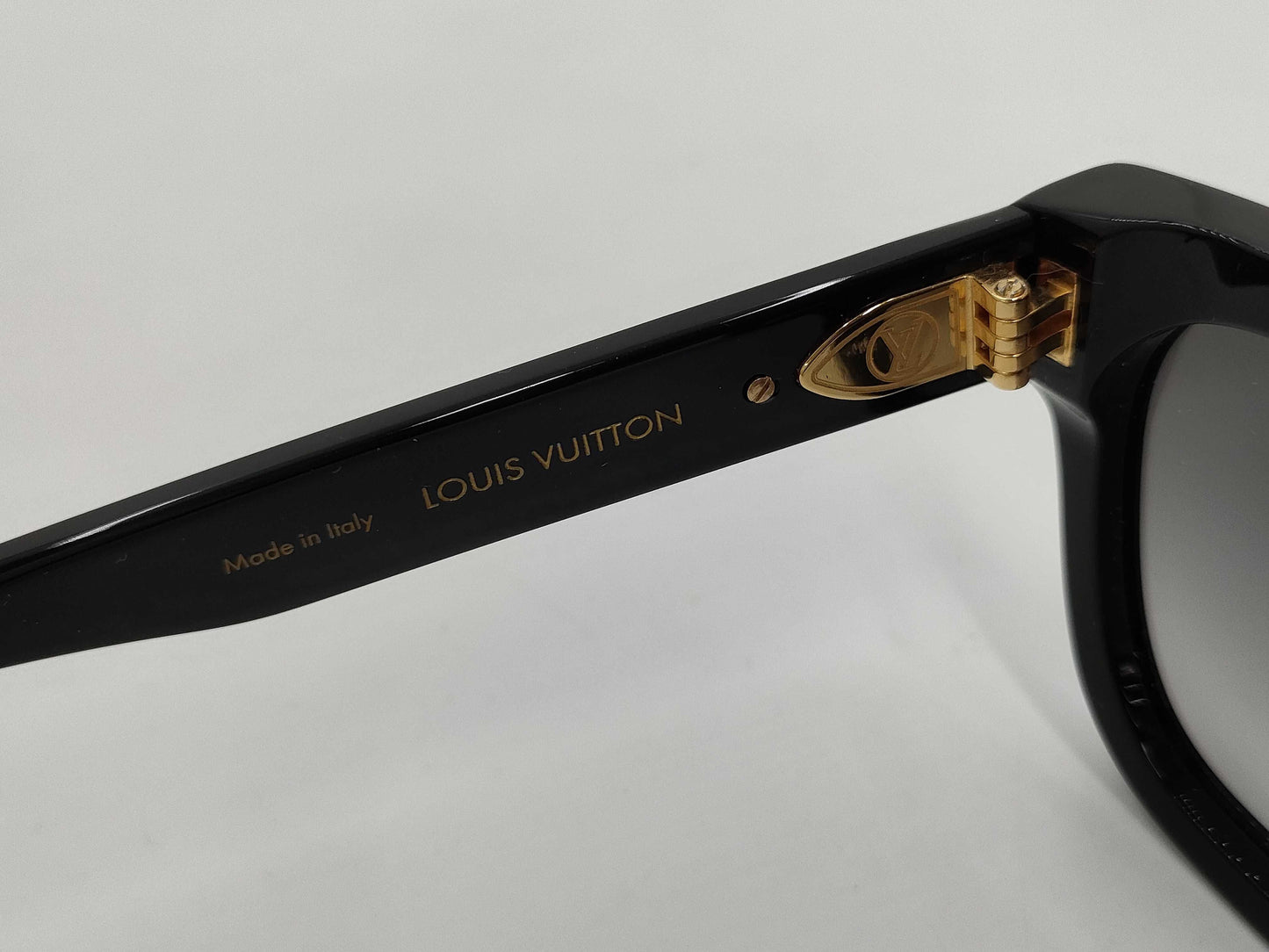 LOUIS VUITTON Z1523E Sunglasses/Glasses