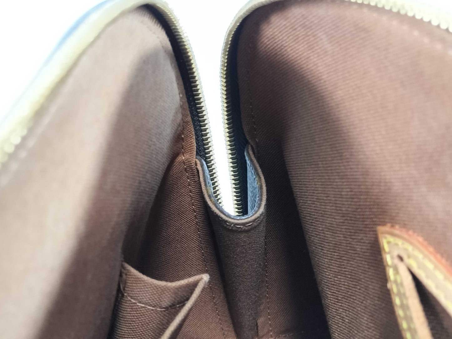 LOUIS VUITTON Monogram M51130 Alma Handbag