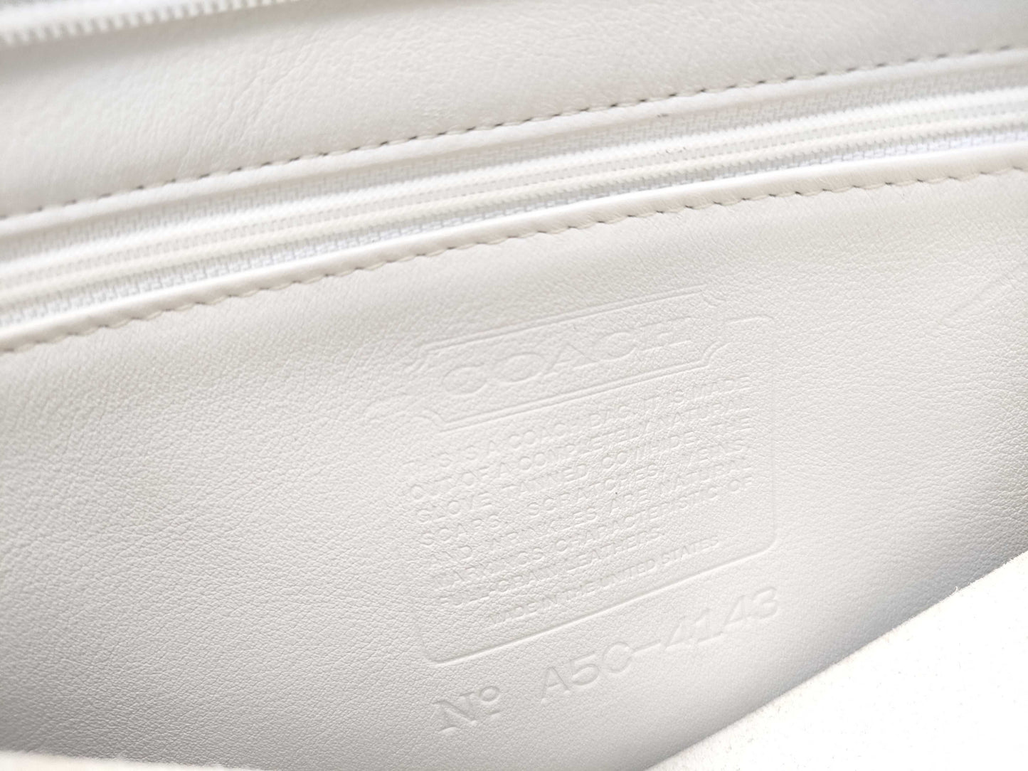 COACH Old 4143 Shoulder Bag