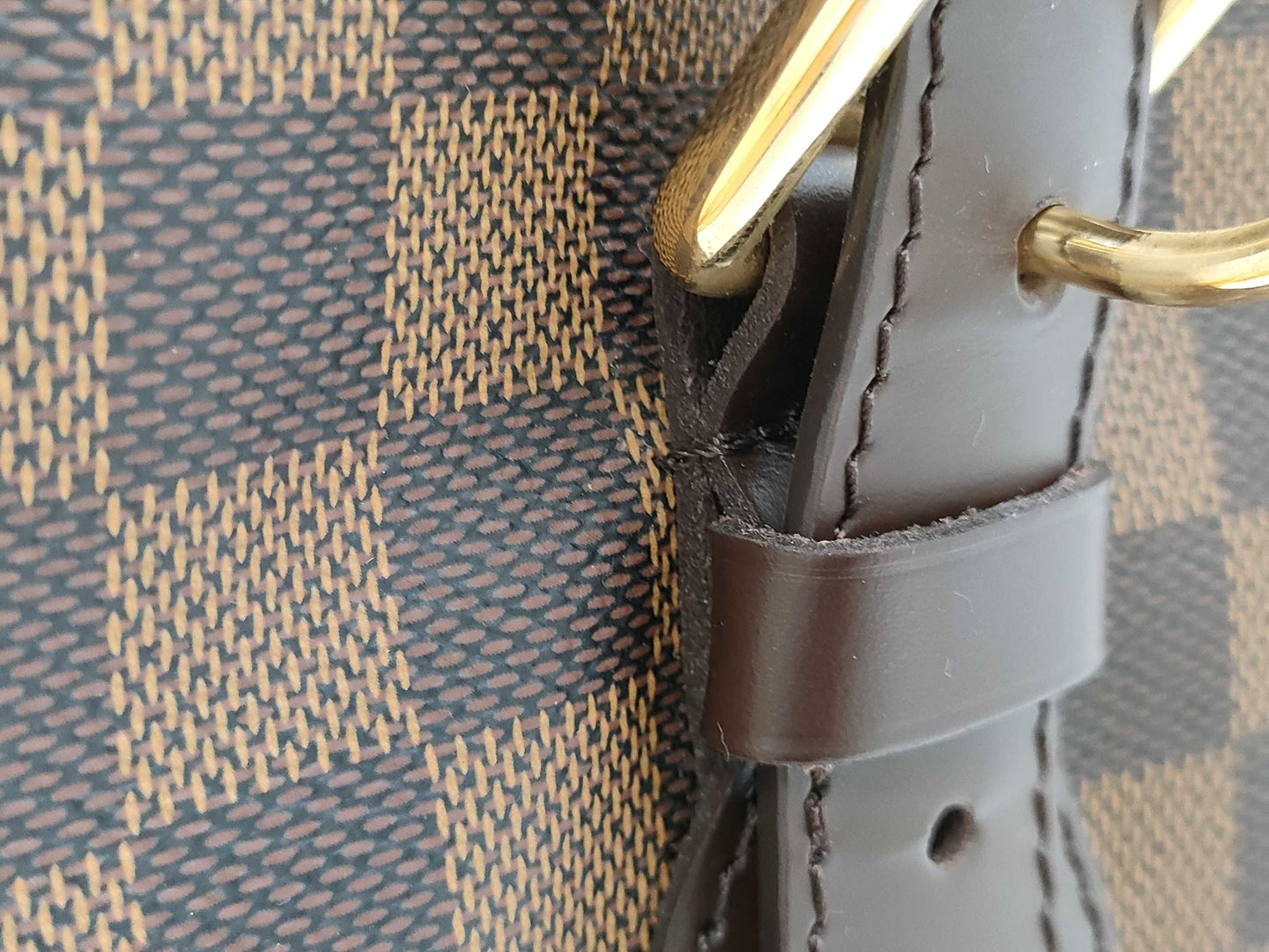 LOUIS VUITTON Damier N51204 Hampstead MM Shoulder Bag with Marker Pen Marks on Pocket