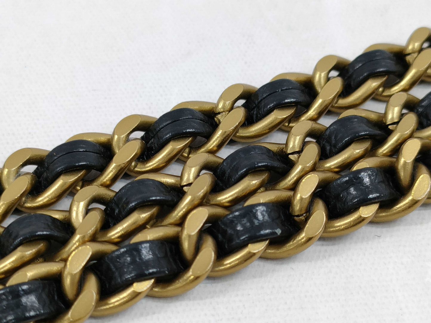 CHANEL Chain Wallet Shoulder Bag