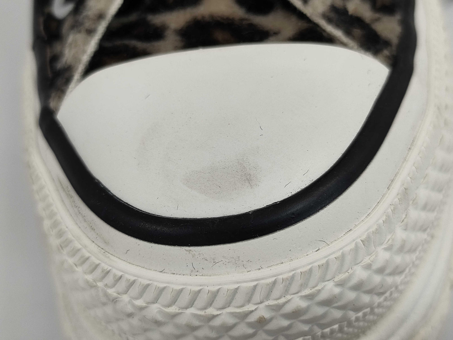 Converse Trek Wave Sneakers