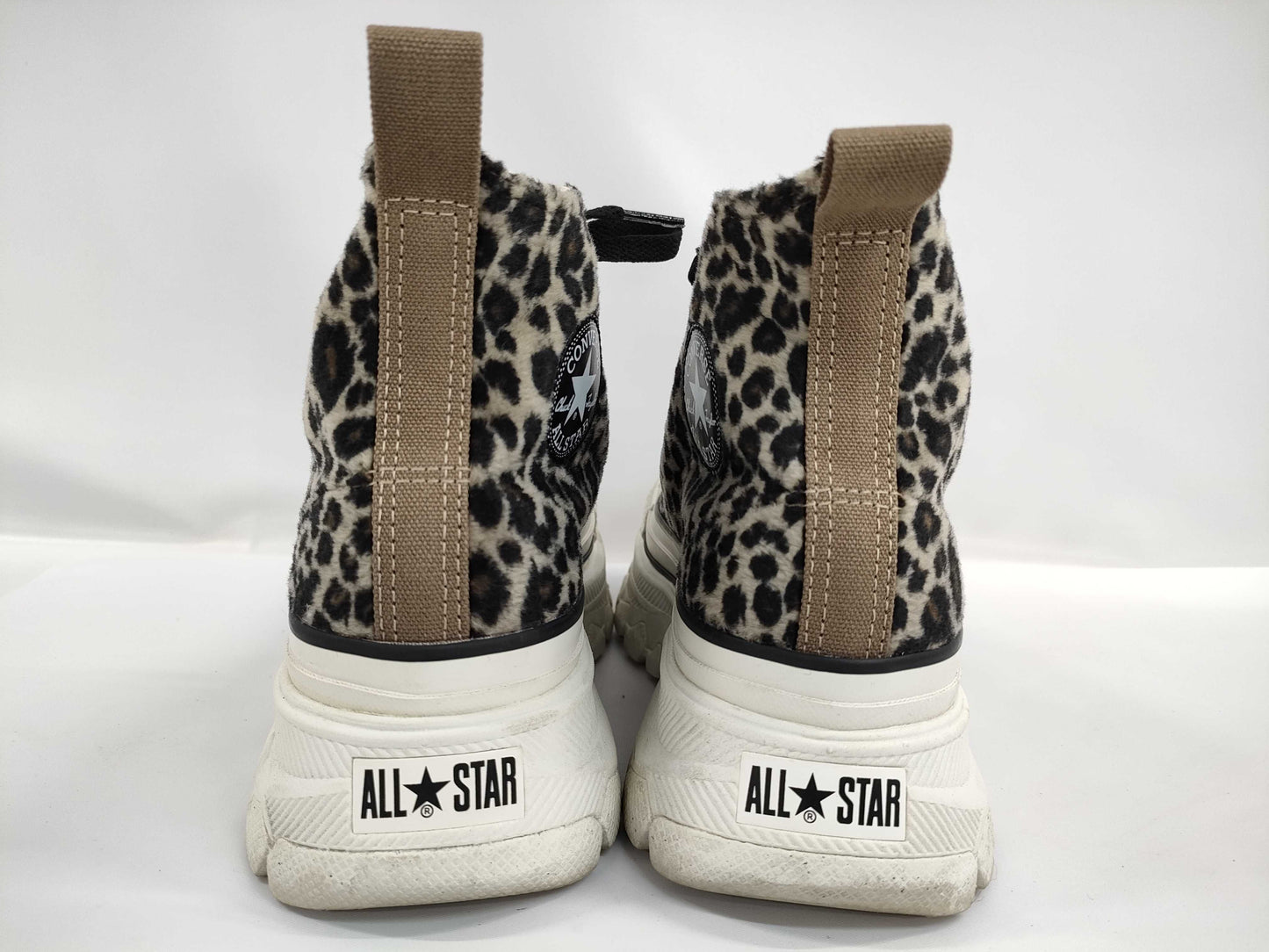 Converse Trek Wave Sneakers