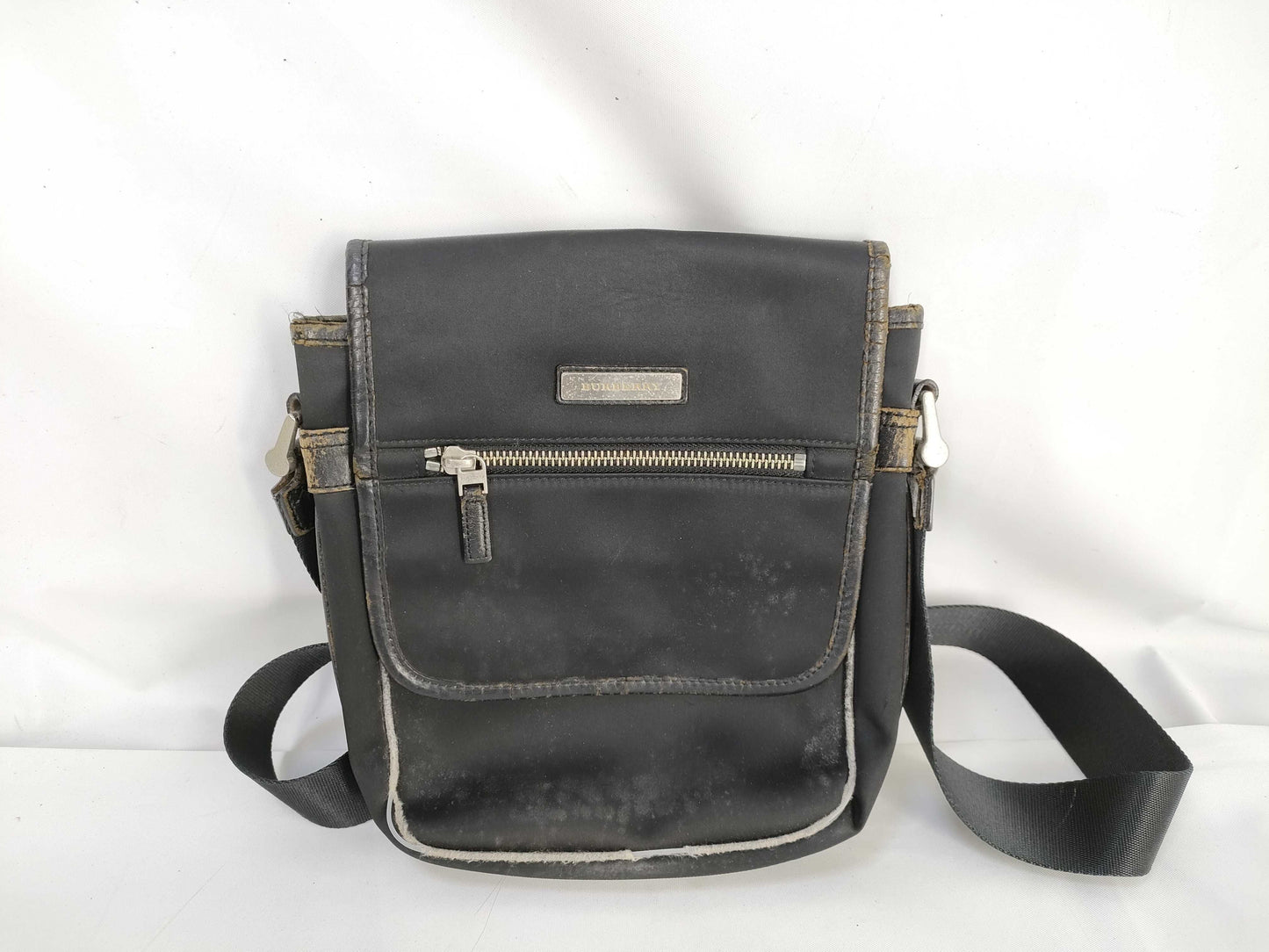 BURBERRY Nova Check Shoulder Bag
