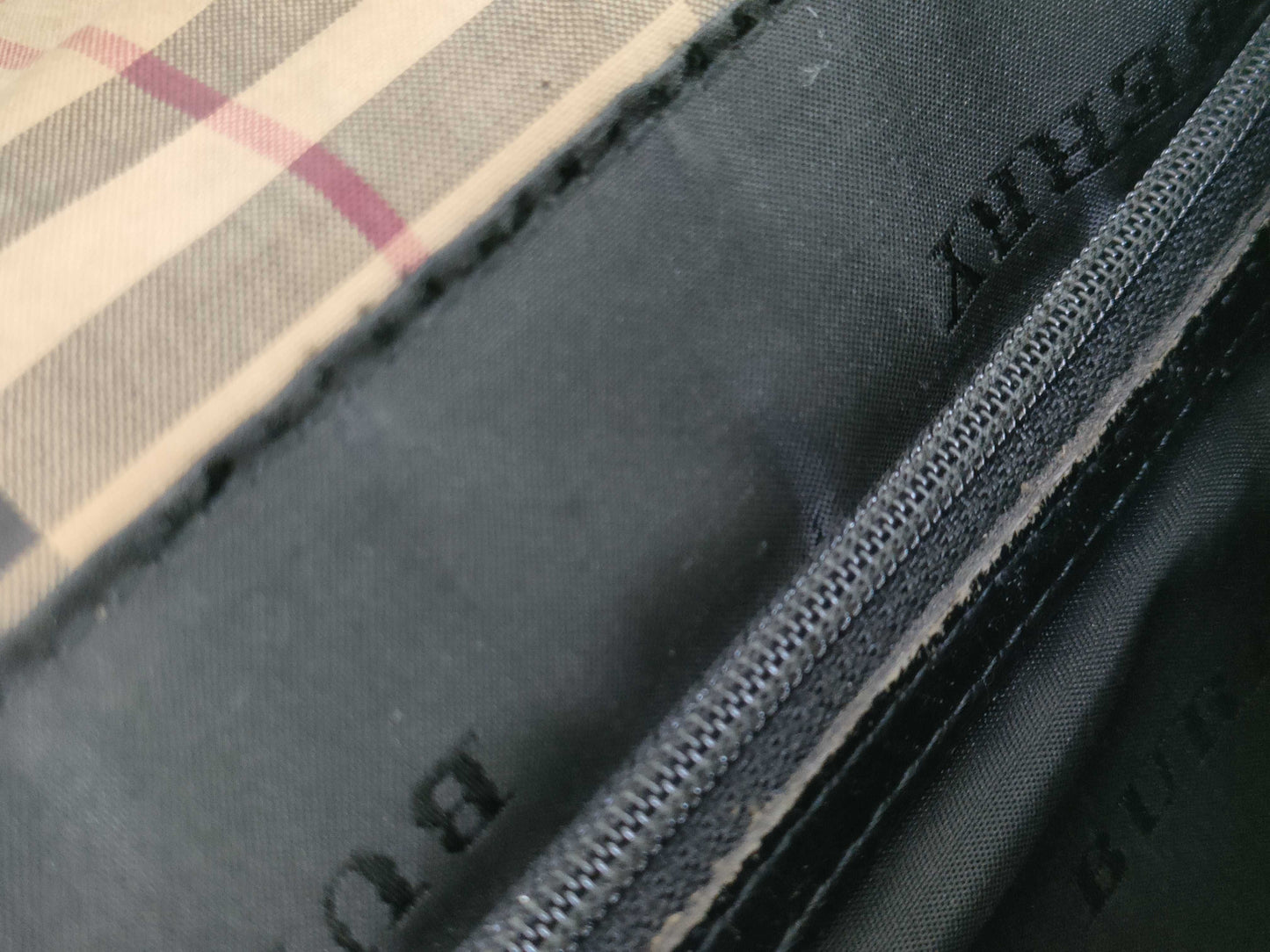 BURBERRY Nova Check Shoulder Bag