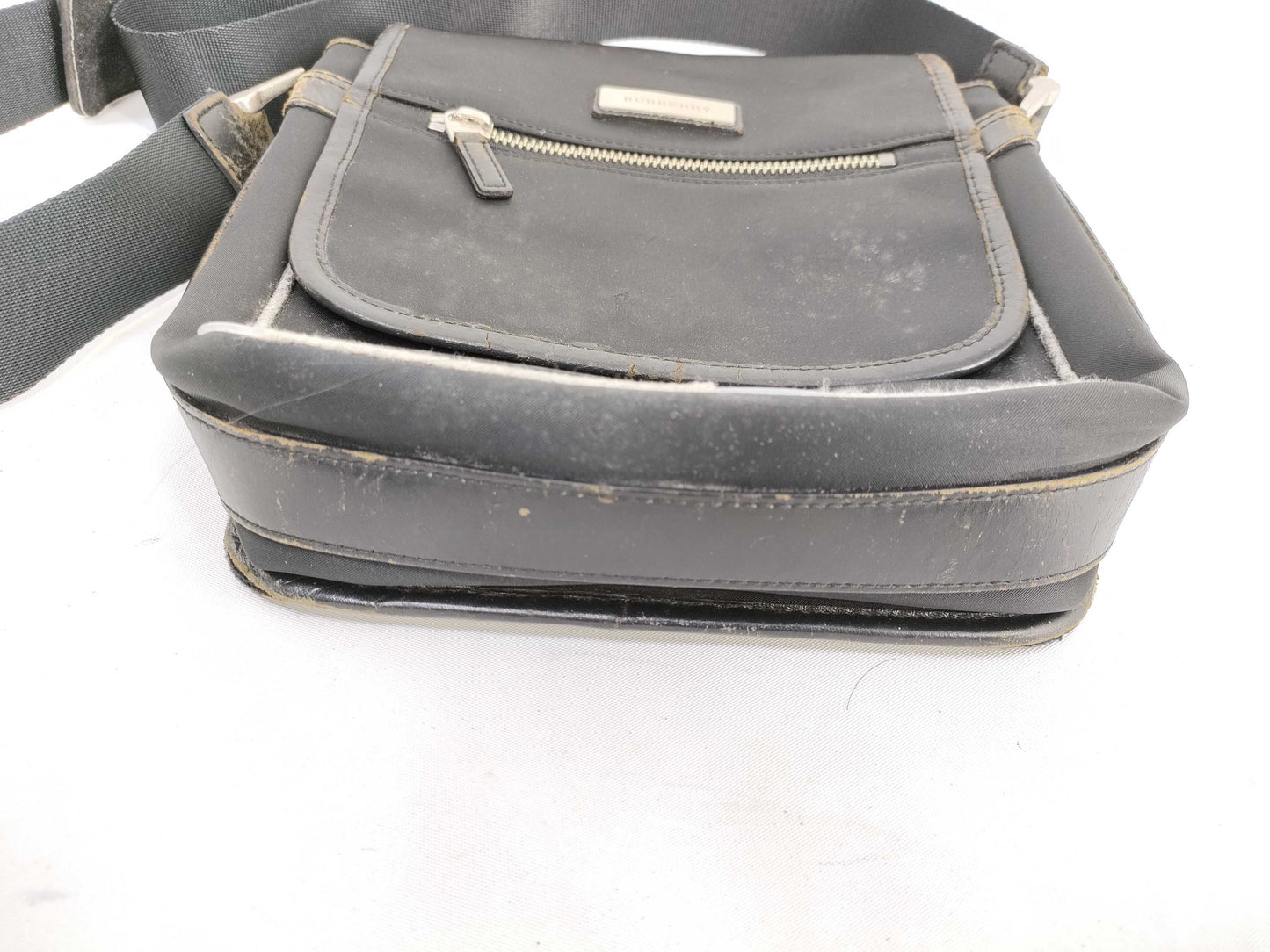 BURBERRY Nova Check Shoulder Bag