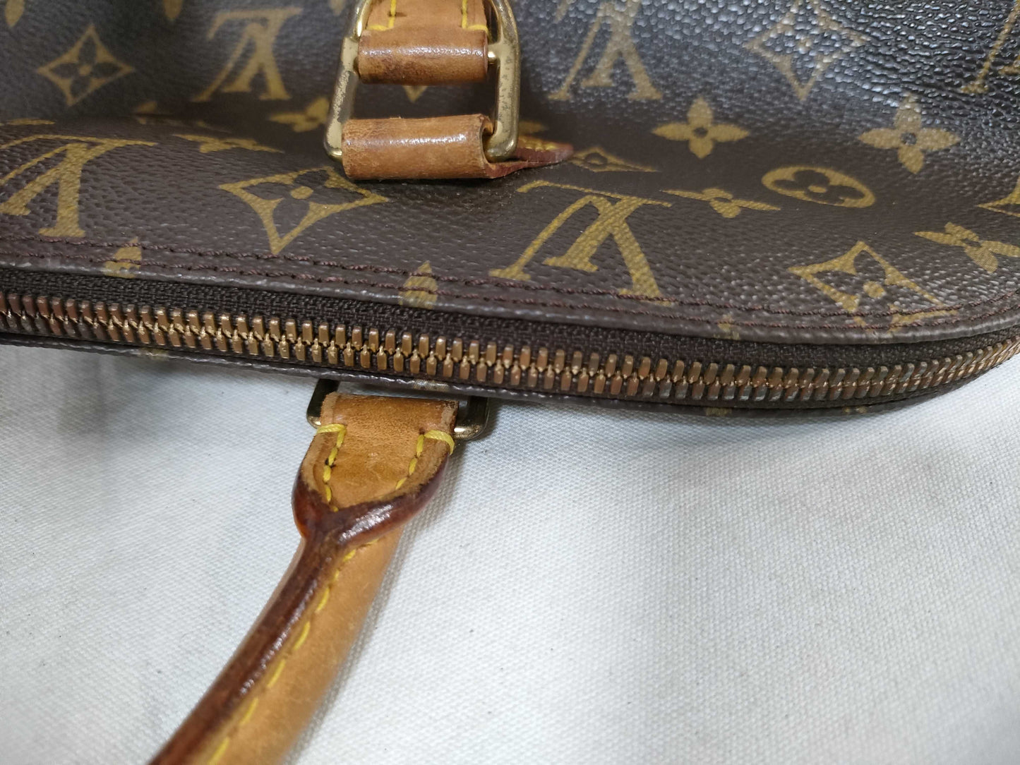 LOUIS VUITTON M51130 Monogram Old Alma 30 Handbag