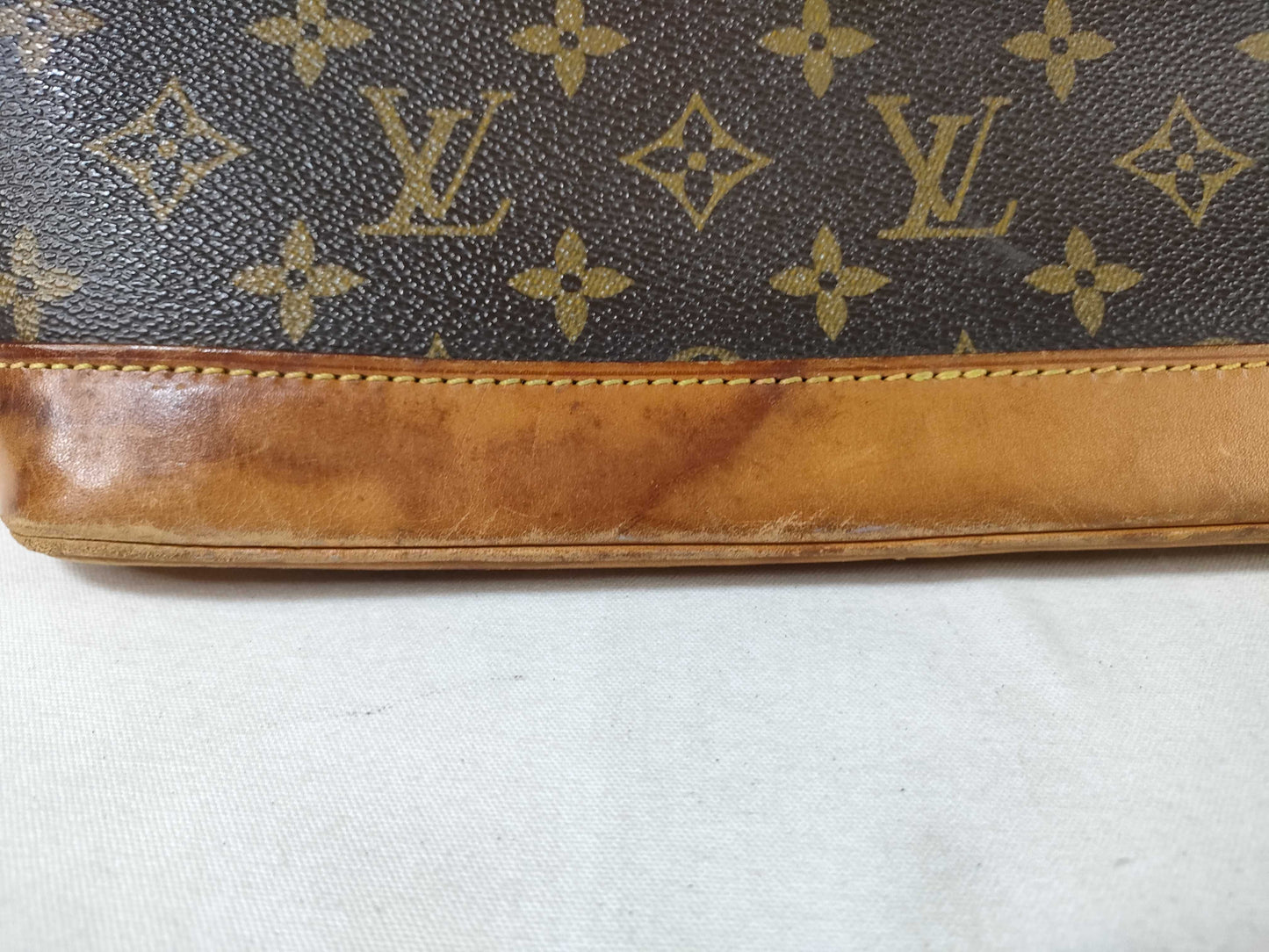 LOUIS VUITTON M51130 Monogram Old Alma 30 Handbag