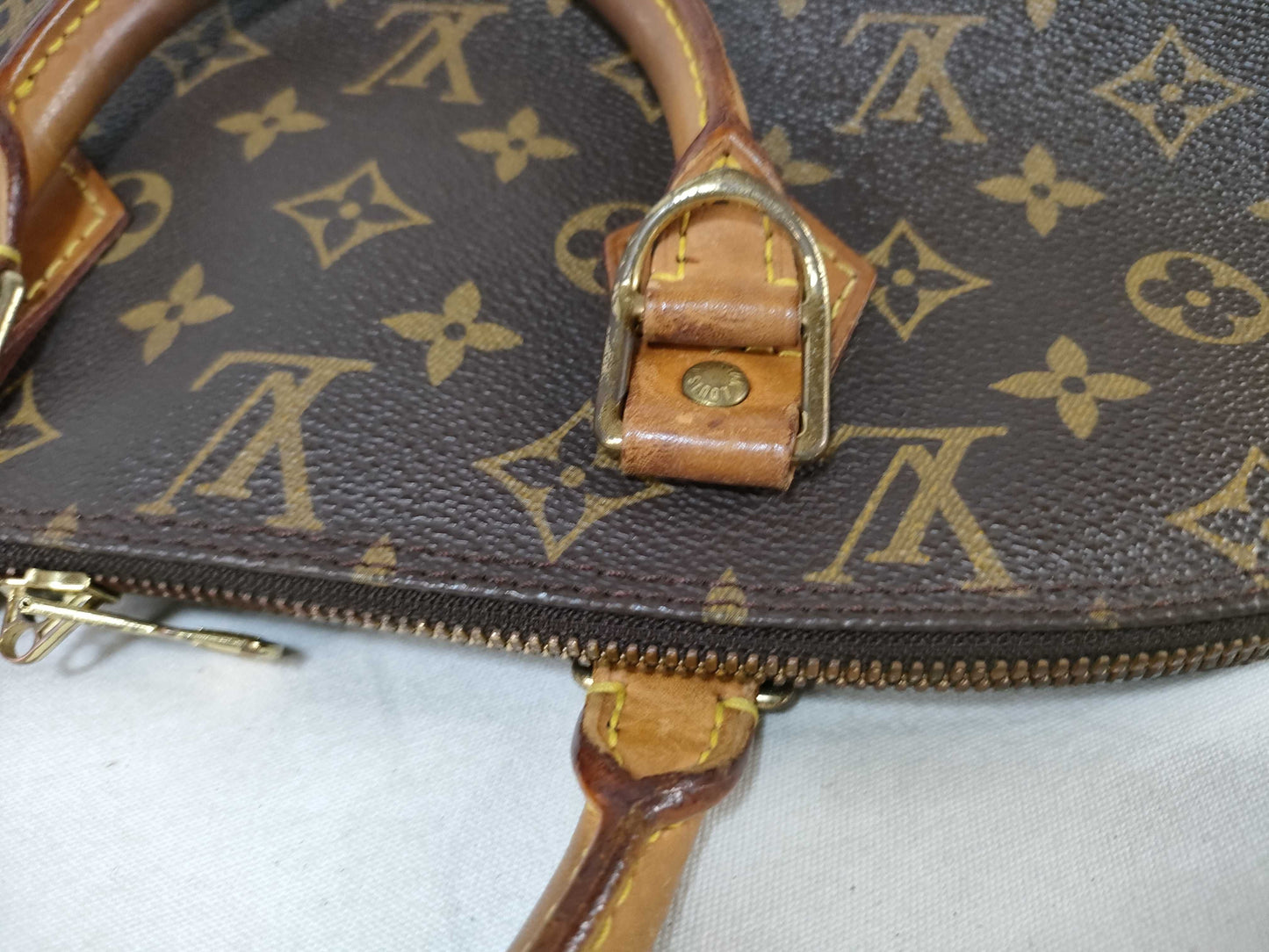 LOUIS VUITTON M51130 Monogram Old Alma 30 Handbag
