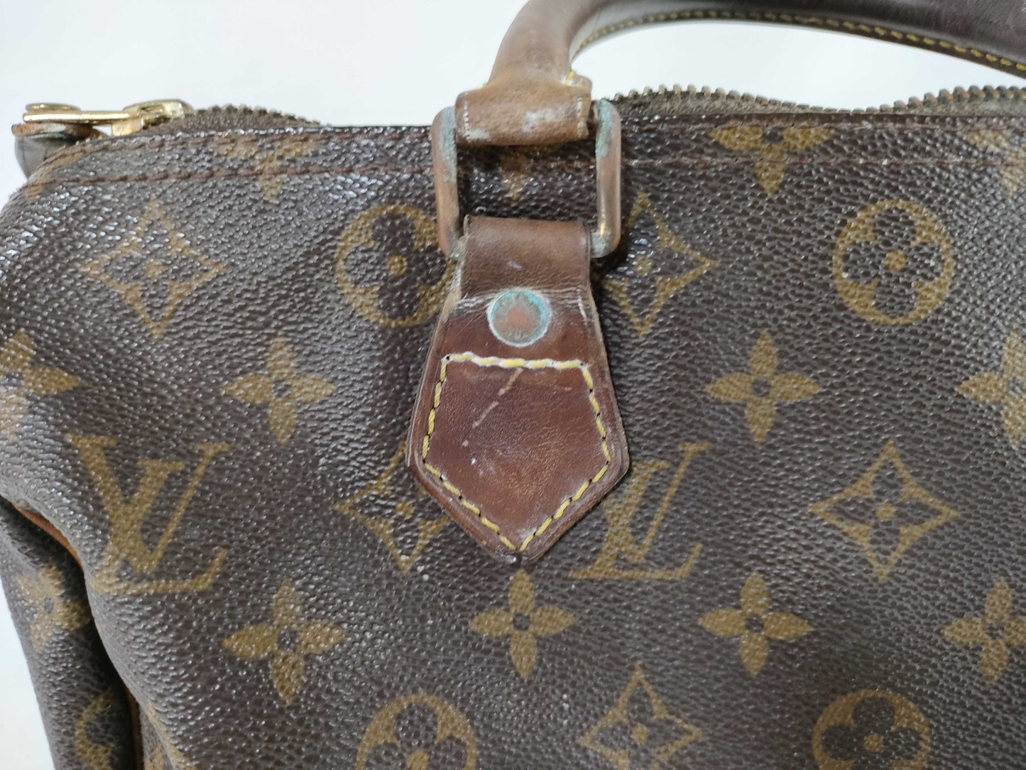 LOUIS VUITTON M41526 Monogram Old Speedy 30 Handbag