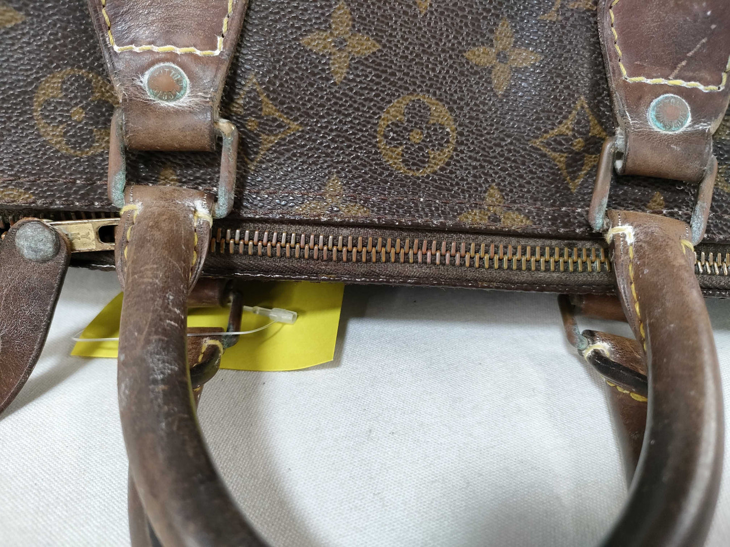 LOUIS VUITTON M41526 Monogram Old Speedy 30 Handbag