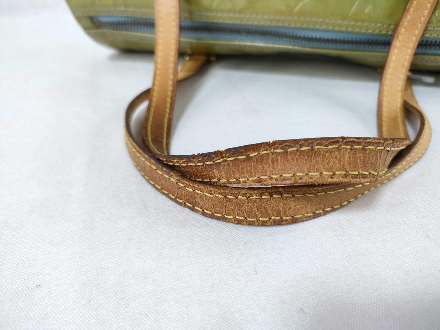 LOUIS VUITTON M91309 Vernis Papillon Green Handbag
