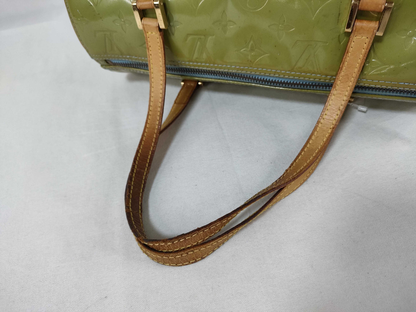 LOUIS VUITTON M91309 Vernis Papillon Green Handbag