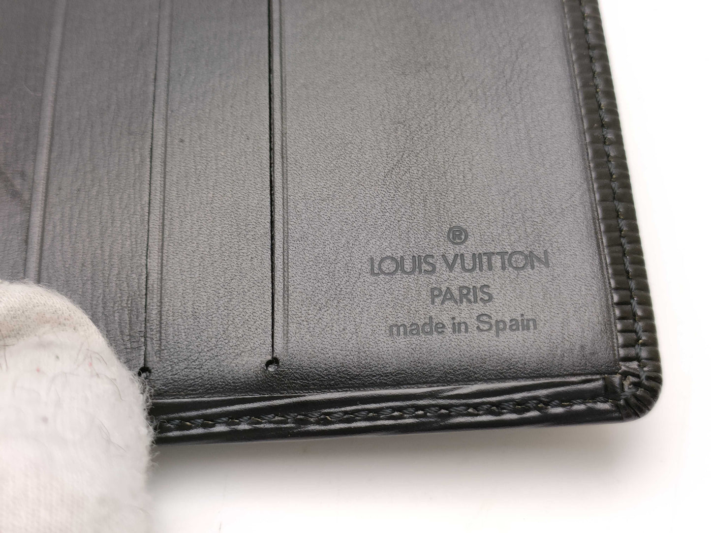 LOUIS VUITTON Epi Bifold Wallet