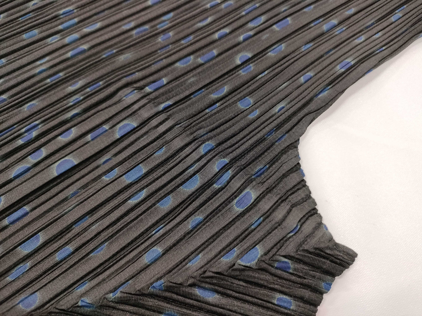 ISSEY MIYAKE Pleats Please Tops Tops