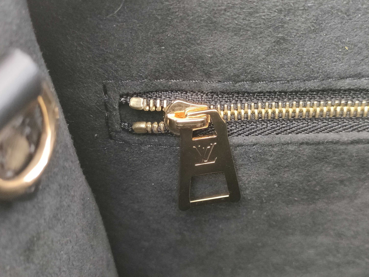 LOUIS VUITTON RFID Verified, Serial Number Unverifiable, Monogram On the Go PM M45653 Handbag