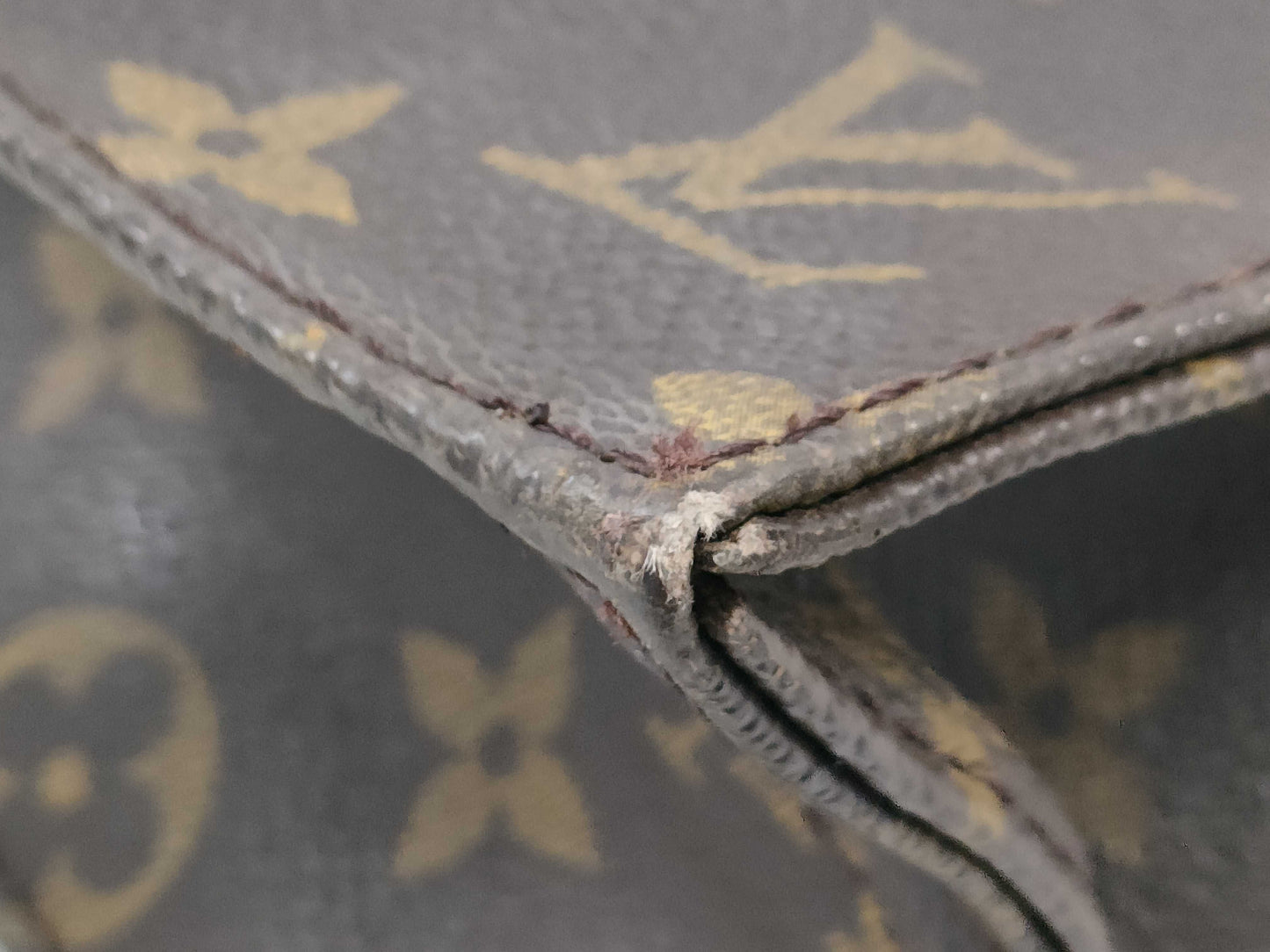 LOUIS VUITTON Monogram Sac Plat Tote Bag