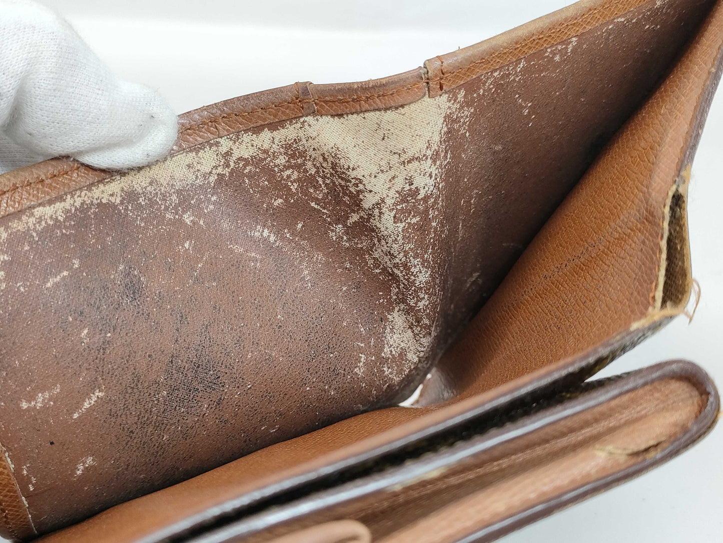 LOUIS VUITTON Monogram Double Hook Wallet