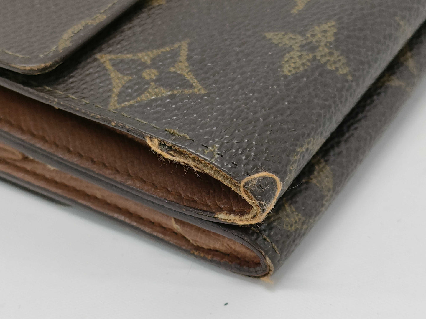 LOUIS VUITTON Monogram Double Hook Wallet