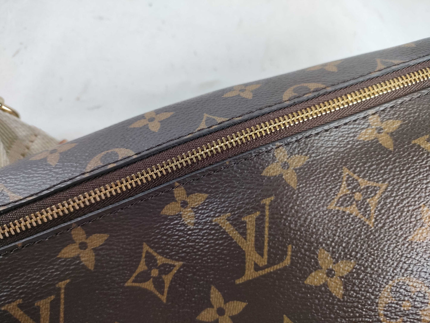 LOUIS VUITTON Monogram High Rise M46784 RFID Waist Bag