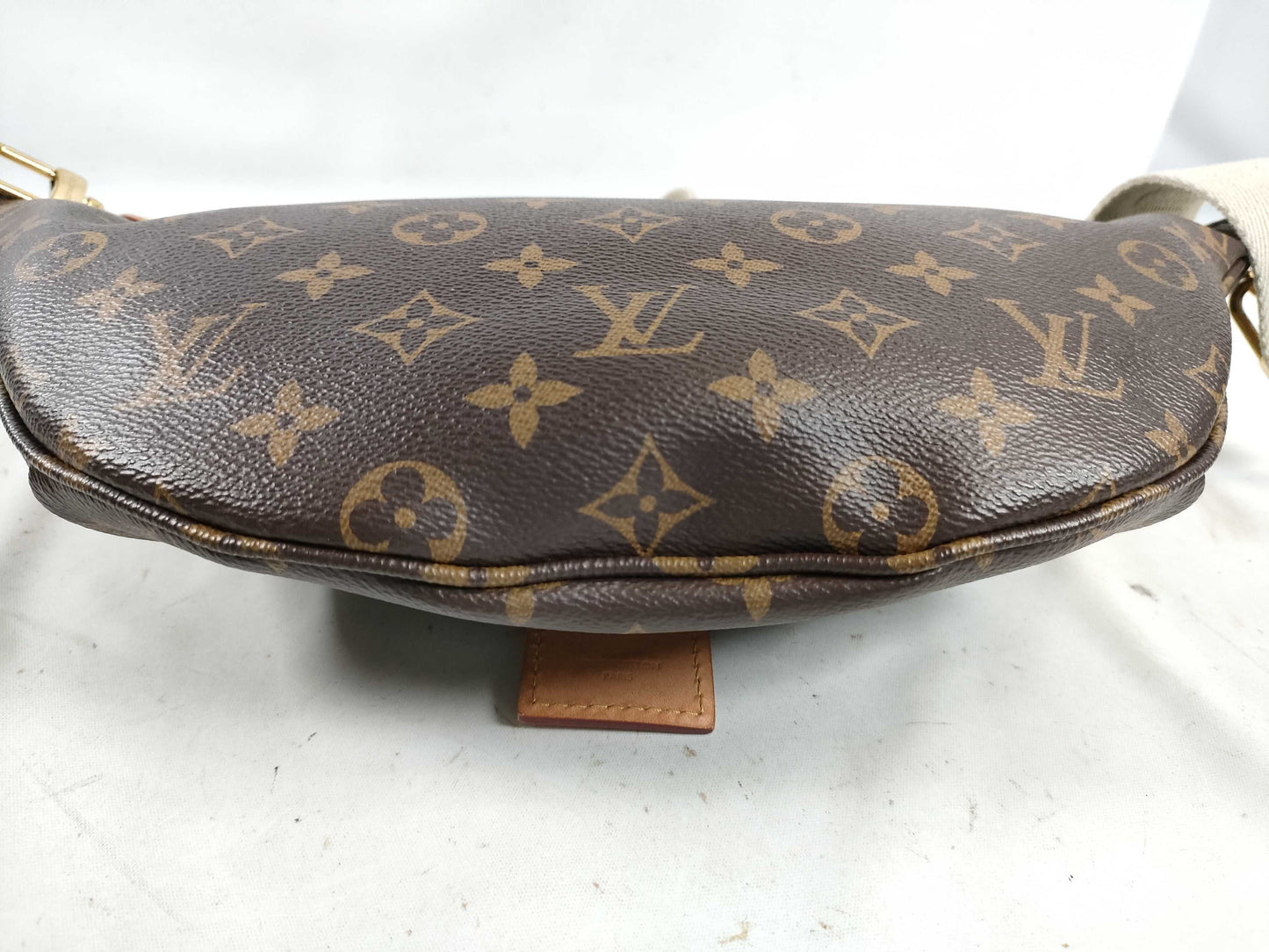 LOUIS VUITTON Monogram High Rise M46784 RFID Waist Bag