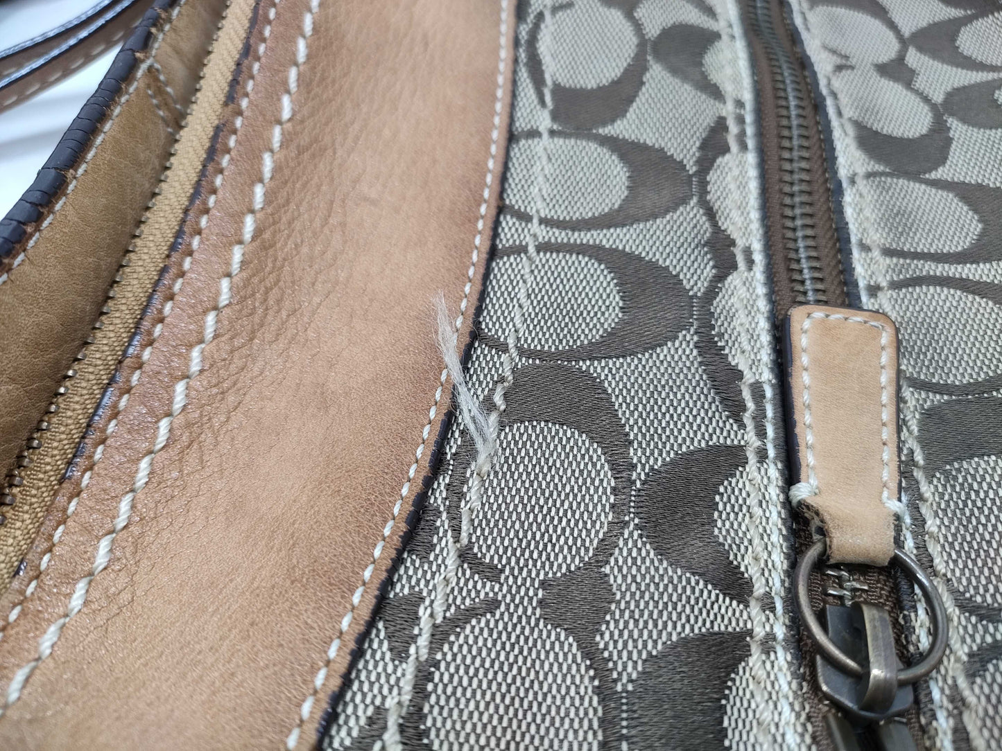 COACH Signature Shoulder Bag/Pouch Set of 3