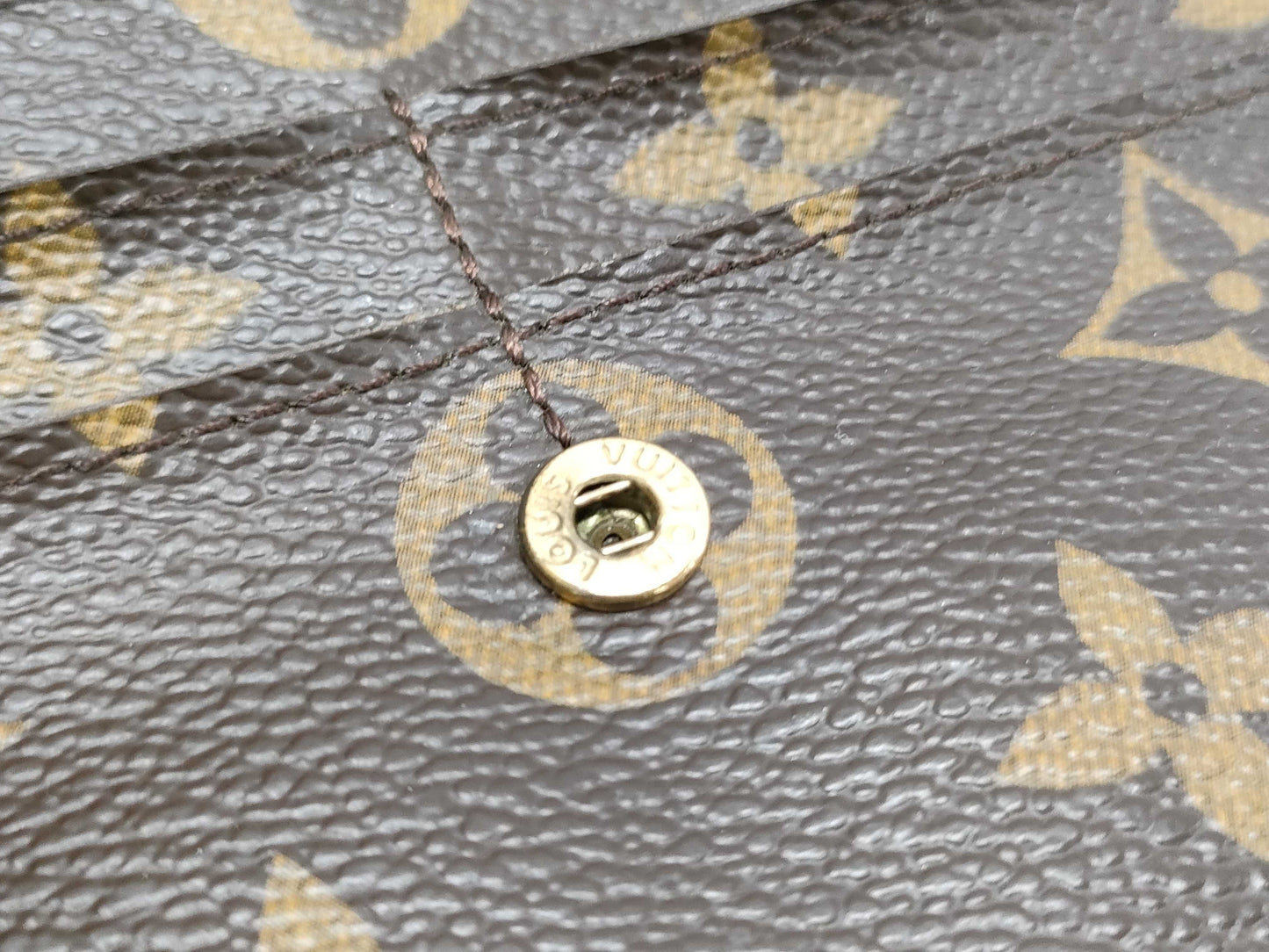 LOUIS VUITTON Monogram Portefeuille Sarah Wallet