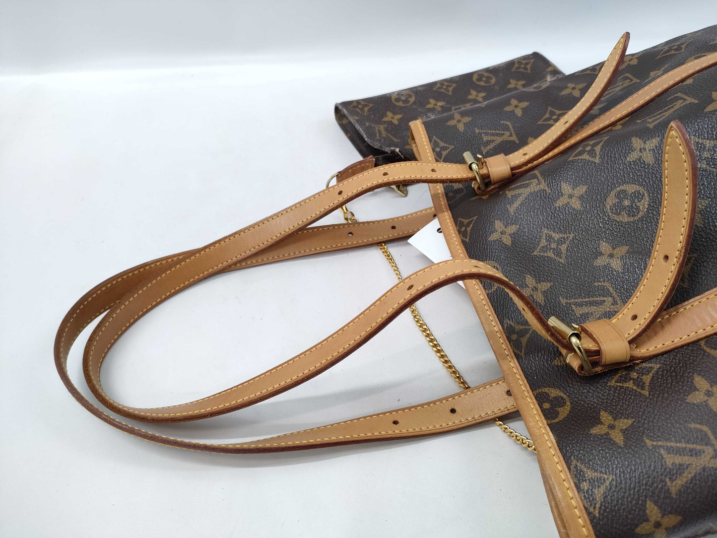 LOUIS VUITTON Monogram Bucket GM Tote Bag with Pouch