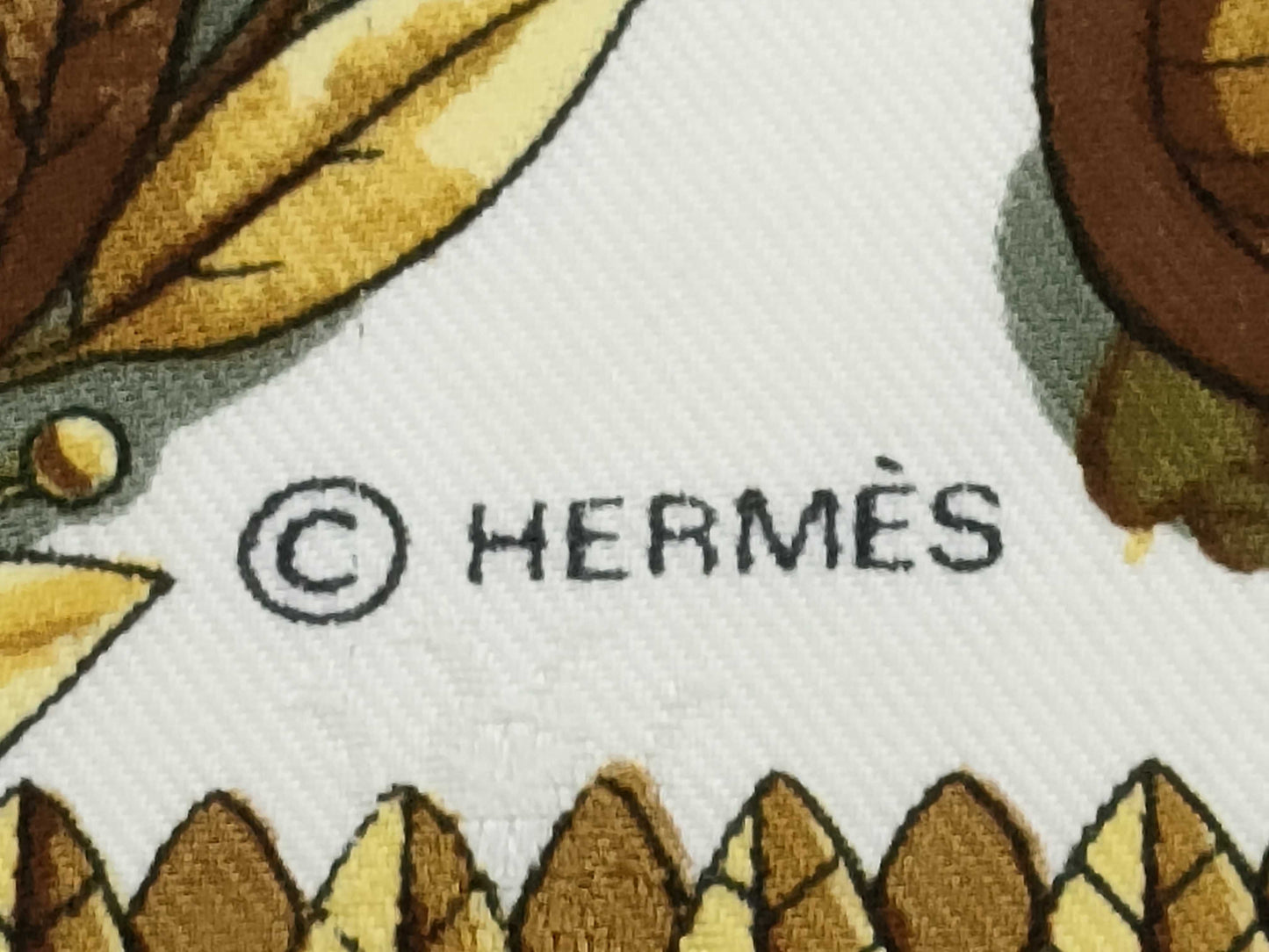 HERMES Carre Carre 90 Green Scarf
