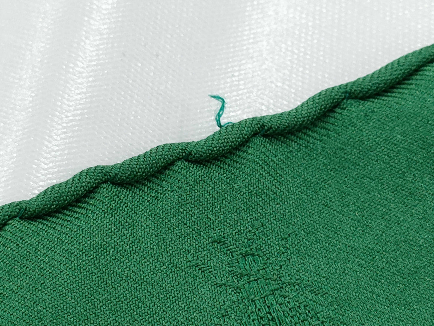 HERMES Carre Carre 90 Green Scarf