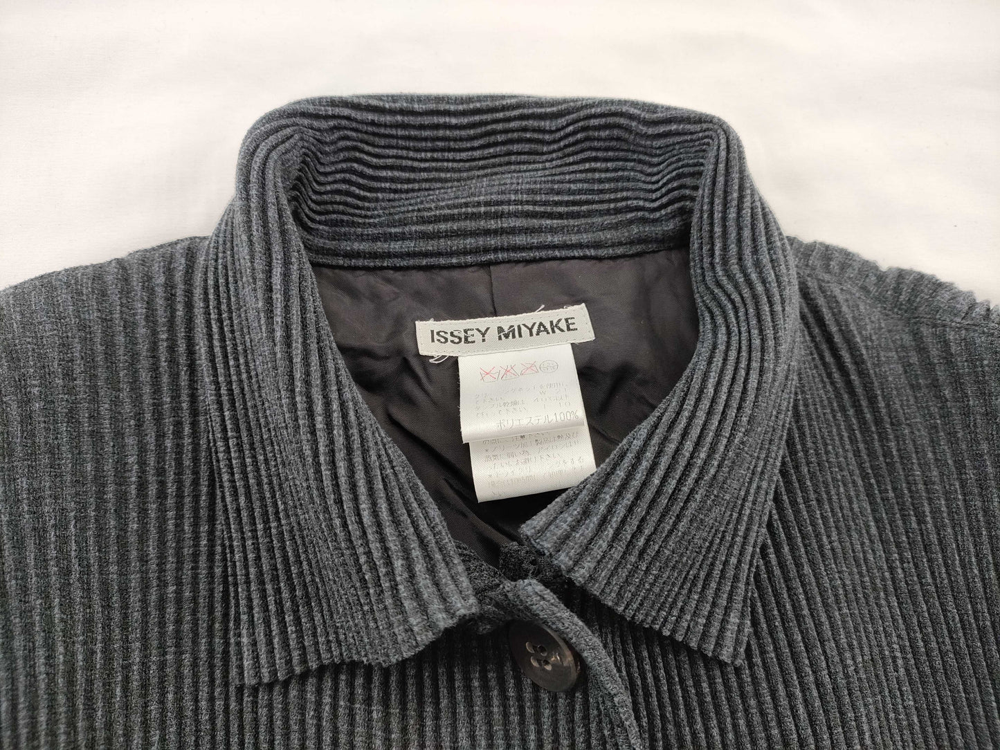 ISSEY MIYAKE Long Sleeve Tops