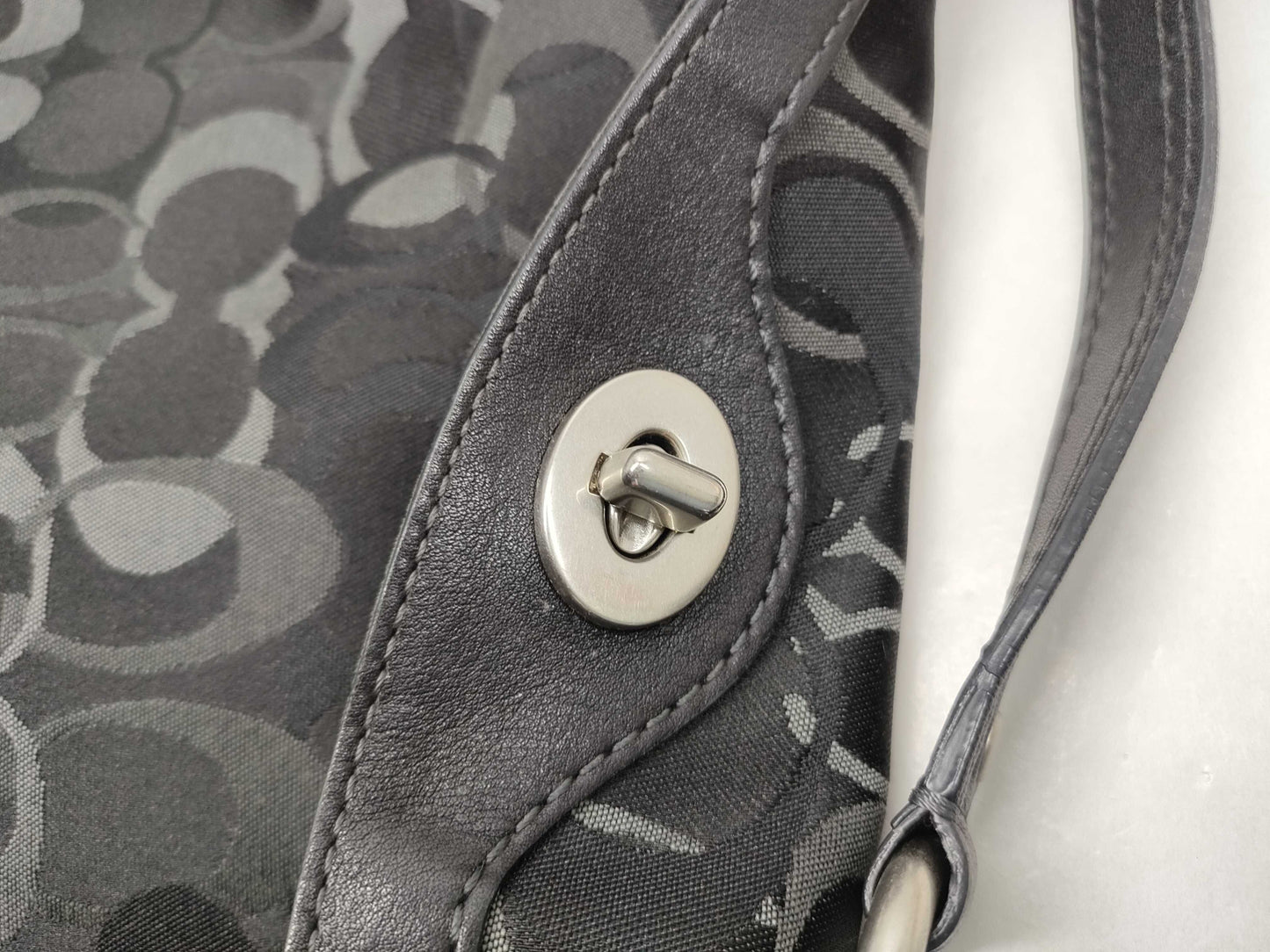 COACH Signature Coach Bags with Leather Shoulder Bag